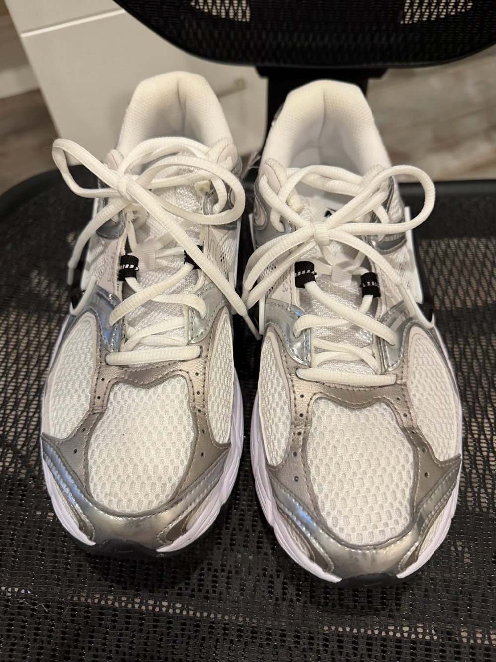 Nike White and Silver Women’s Sneakers